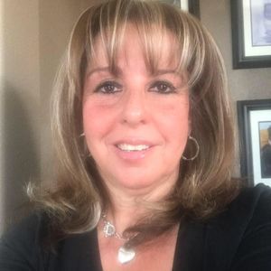 Meet your Posher, Elisa